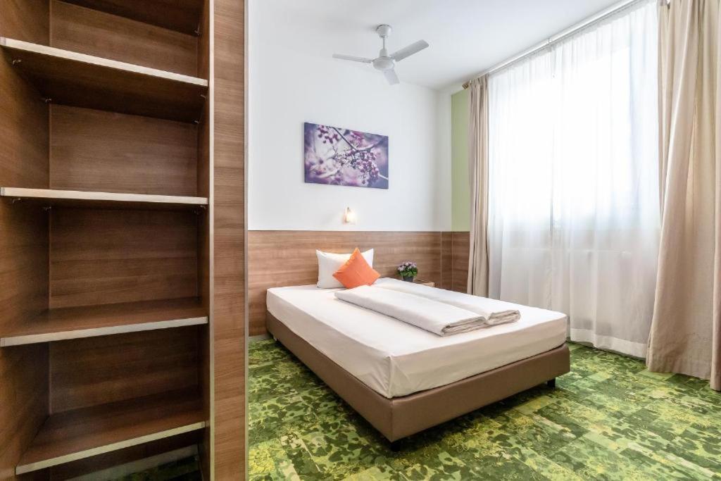 24Seven Apartments - Self Check-In Альтдорф Экстерьер фото