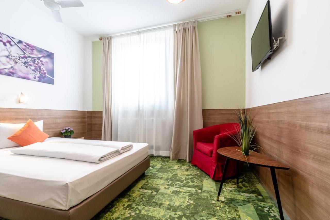 24Seven Apartments - Self Check-In Альтдорф Экстерьер фото